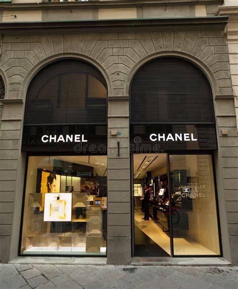 chanel outlet italy|chanel showroom.